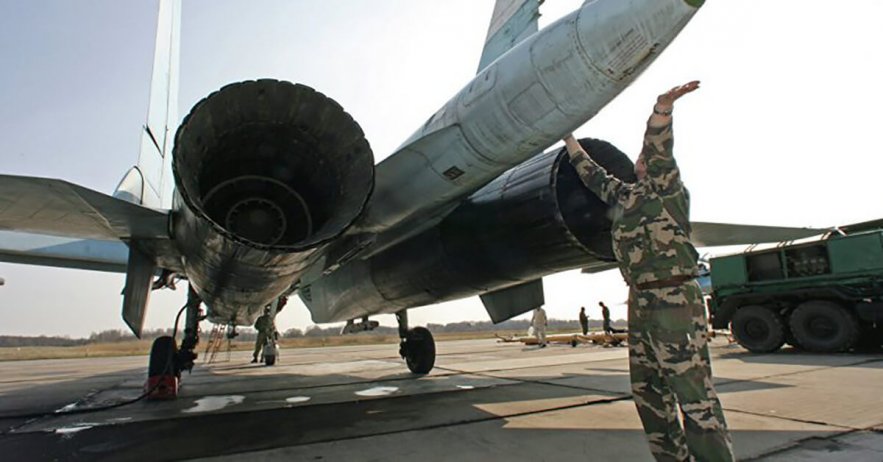 Russian Flighter Comes within 10 Feet of US Navy Plane Russian Flighter Comes within 10 Feet of US Navy Plane
